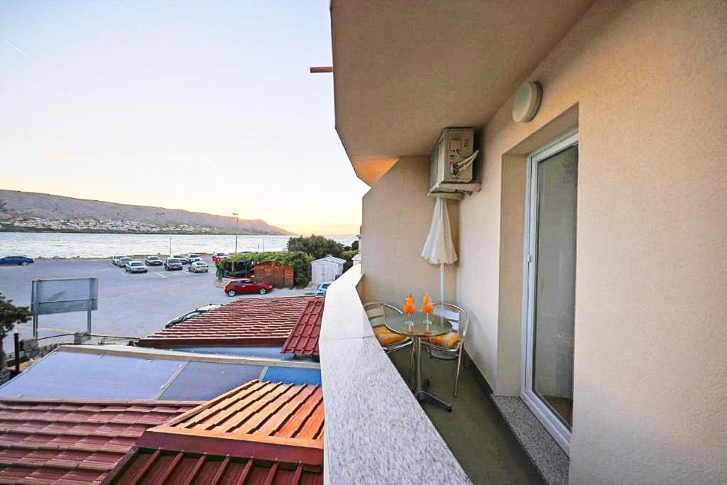 Apartmani Jadran Pag Town Bagian luar foto