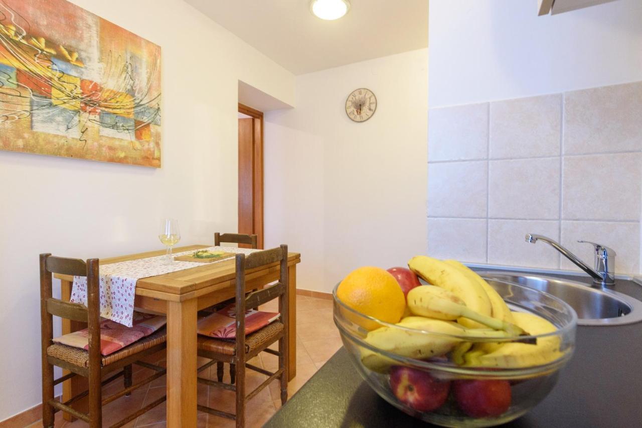 Apartmani Jadran Pag Town Bagian luar foto