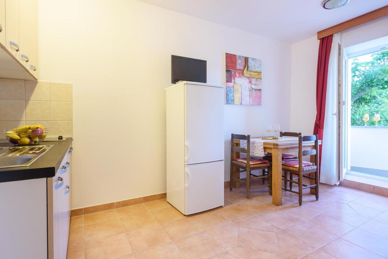 Apartmani Jadran Pag Town Bagian luar foto