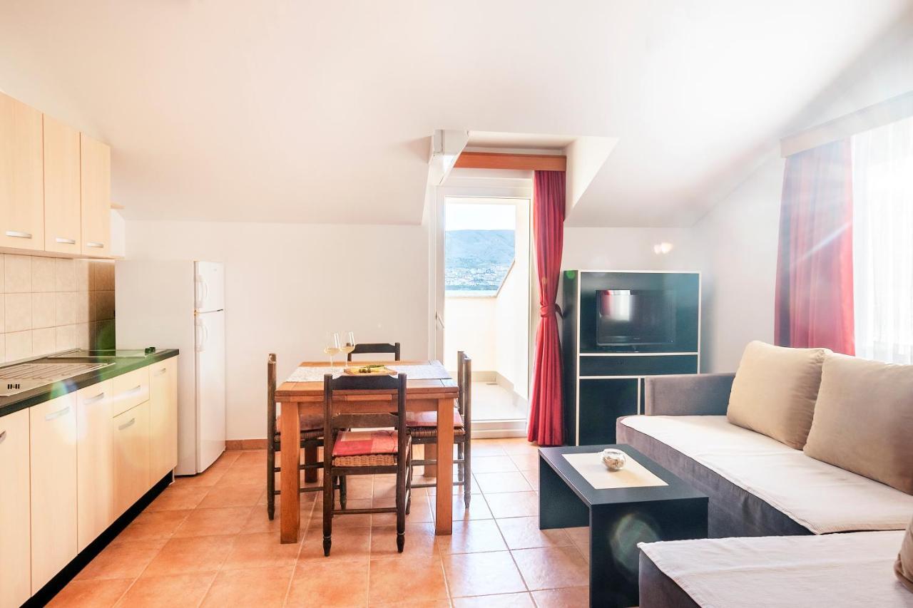 Apartmani Jadran Pag Town Bagian luar foto